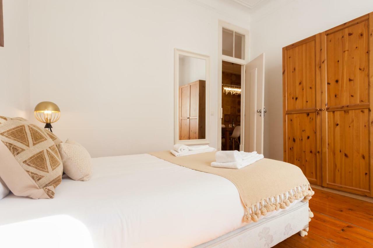 Tejo Vintage Three-Bedroom Apartment - By Lu Holidays Lissabon Exterior foto